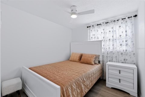 Villa ou maison à vendre à Largo, Floride: 3 chambres, 100.52 m2 № 2406247 - photo 18
