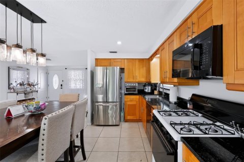 Villa ou maison à vendre à Largo, Floride: 3 chambres, 100.52 m2 № 2406247 - photo 11