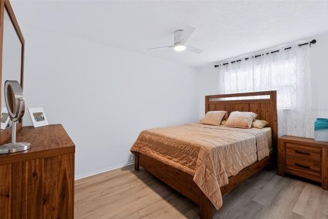 Villa ou maison à vendre à Largo, Floride: 3 chambres, 100.52 m2 № 2406247 - photo 16