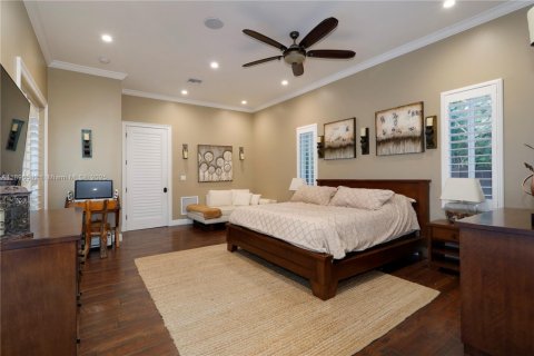 Снять в аренду виллу или дом в Саут-Майами, Флорида 4 спальни, 251.95м2, № 1948678 - фото 11