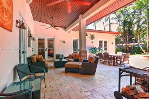 Снять в аренду виллу или дом в Саут-Майами, Флорида 4 спальни, 251.95м2, № 1948678 - фото 27