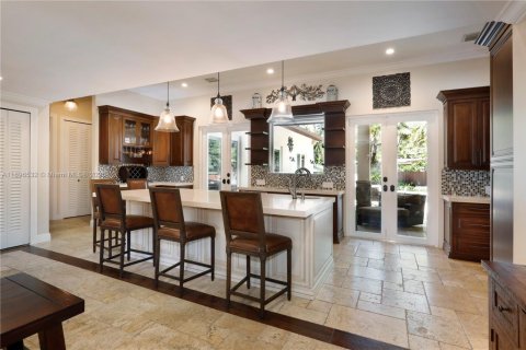 Снять в аренду виллу или дом в Саут-Майами, Флорида 4 спальни, 251.95м2, № 1948678 - фото 7