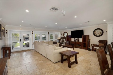 Снять в аренду виллу или дом в Саут-Майами, Флорида 4 спальни, 251.95м2, № 1948678 - фото 20