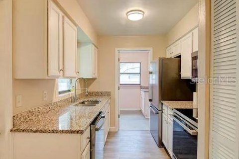 Casa en alquiler en Alachua, Florida, 2 dormitorios, 102.56 m2 № 1721579 - foto 10