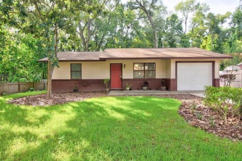 Casa en alquiler en Alachua, Florida, 2 dormitorios, 102.56 m2 № 1721579 - foto 1