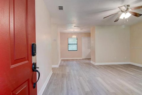 Villa ou maison à louer à Alachua, Floride: 2 chambres, 102.56 m2 № 1721579 - photo 4