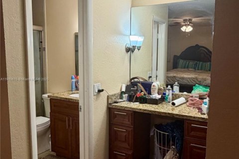 Villa ou maison à vendre à Lauderhill, Floride: 3 chambres, 180.79 m2 № 1966682 - photo 12