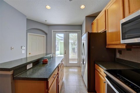 Townhouse in Windermere, Florida 3 bedrooms, 135.73 sq.m. № 1912178 - photo 8