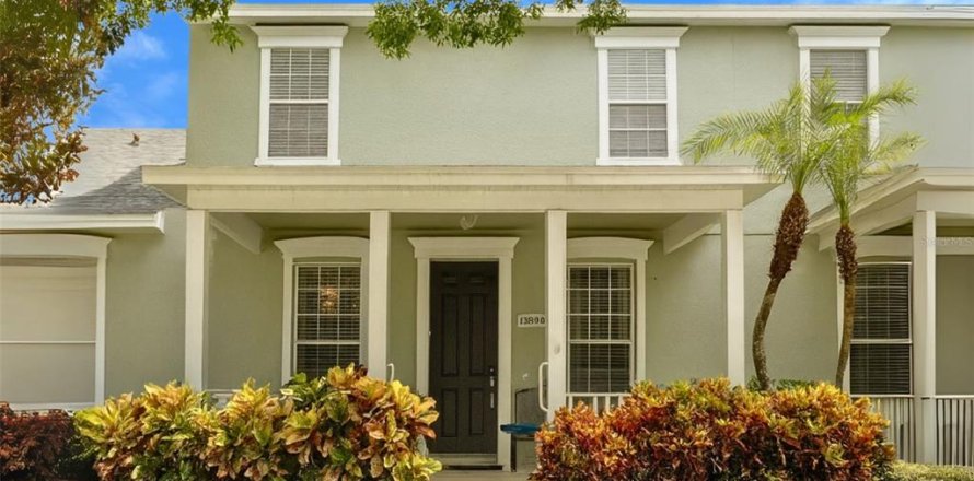 Townhouse in Windermere, Florida 3 bedrooms, 135.73 sq.m. № 1912178