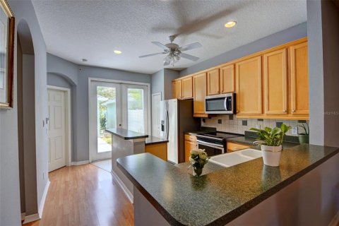 Townhouse in Windermere, Florida 3 bedrooms, 135.73 sq.m. № 1912178 - photo 6