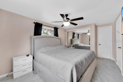 Villa ou maison à vendre à Tampa, Floride: 4 chambres, 108.7 m2 № 1846821 - photo 19