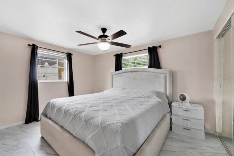 Villa ou maison à vendre à Tampa, Floride: 4 chambres, 108.7 m2 № 1846821 - photo 18