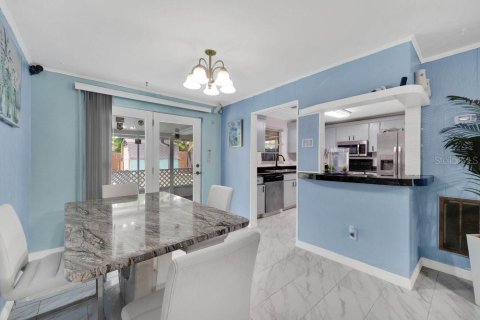 Villa ou maison à vendre à Tampa, Floride: 4 chambres, 108.7 m2 № 1846821 - photo 11