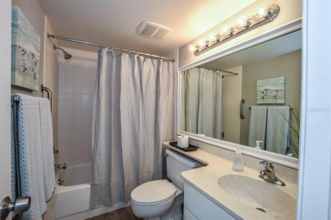 House in Venice, Florida 2 bedrooms, 120.12 sq.m. № 1066332 - photo 23