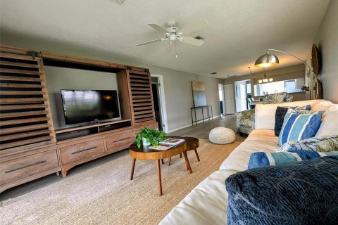 House in Venice, Florida 2 bedrooms, 120.12 sq.m. № 1066332 - photo 15