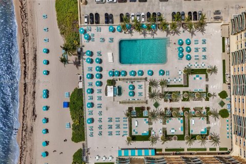 Condominio en venta en Hollywood, Florida, 1 dormitorio, 69.21 m2 № 1848804 - foto 21