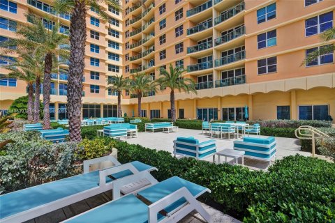 Condominio en venta en Hollywood, Florida, 1 dormitorio, 69.21 m2 № 1848804 - foto 18