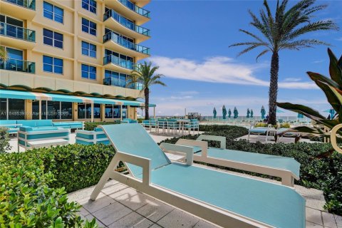 Condominio en venta en Hollywood, Florida, 1 dormitorio, 69.21 m2 № 1848804 - foto 19