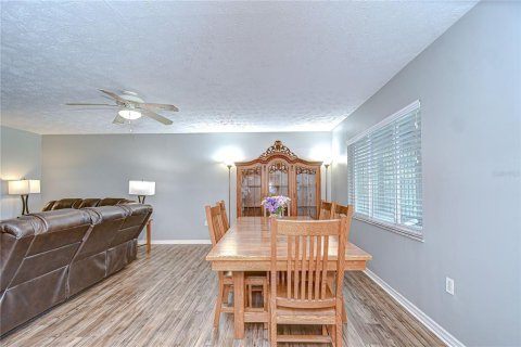 House in Dade City, Florida 3 bedrooms, 219.62 sq.m. № 1742854 - photo 25