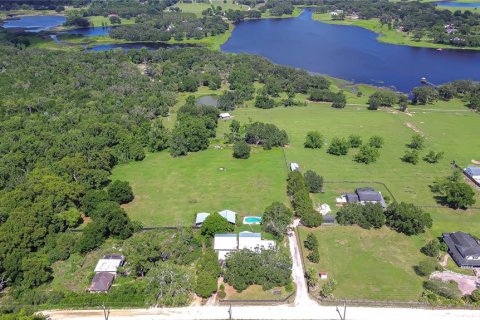 House in Dade City, Florida 3 bedrooms, 219.62 sq.m. № 1742854 - photo 6