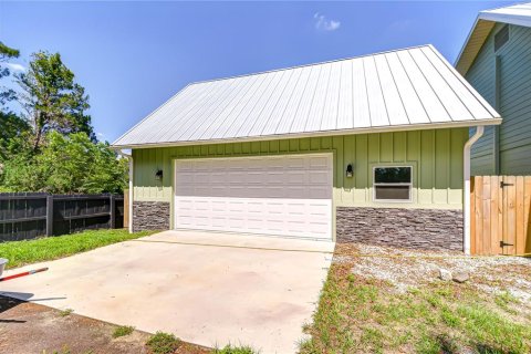 House in Dade City, Florida 3 bedrooms, 219.62 sq.m. № 1742854 - photo 16