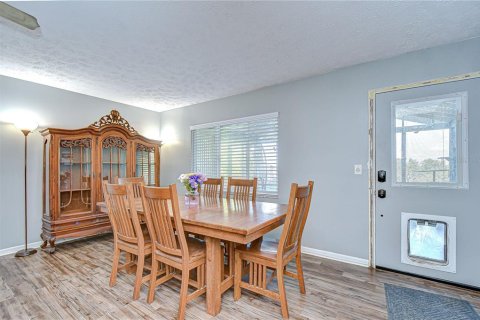 House in Dade City, Florida 3 bedrooms, 219.62 sq.m. № 1742854 - photo 23