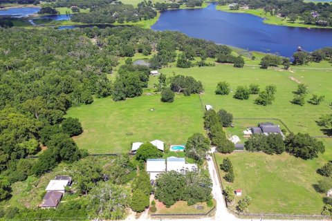 House in Dade City, Florida 3 bedrooms, 219.62 sq.m. № 1742854 - photo 5