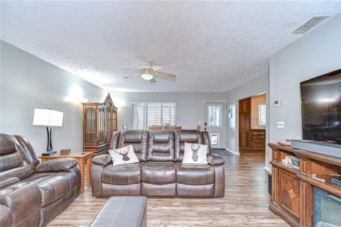 House in Dade City, Florida 3 bedrooms, 219.62 sq.m. № 1742854 - photo 21