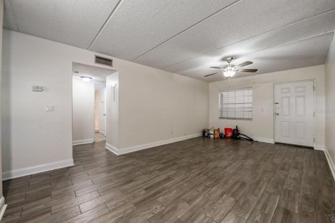 Снять в аренду кондоминиум в Тампа, Флорида 2 спальни, 75.25м2, № 2119300 - фото 8
