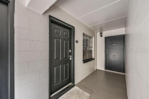Снять в аренду кондоминиум в Тампа, Флорида 2 спальни, 75.25м2, № 2119300 - фото 18