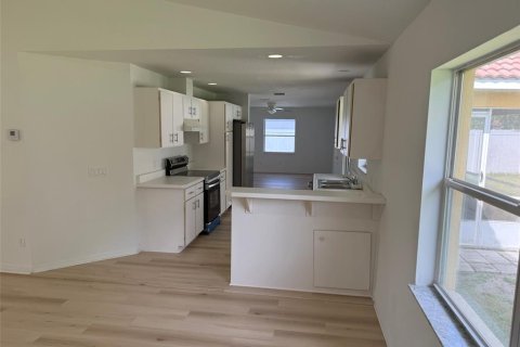 Casa en alquiler en Palm Coast, Florida, 3 dormitorios, 160.91 m2 № 1858360 - foto 5