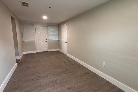 Villa ou maison à louer à Orlando, Floride: 2 chambres, 108.05 m2 № 2115509 - photo 5