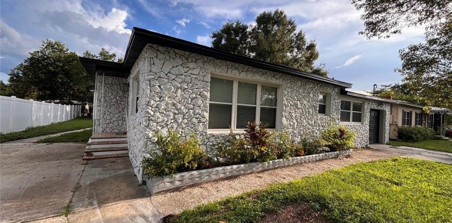 Villa ou maison à Orlando, Floride 2 chambres, 108.05 m2 № 2115509