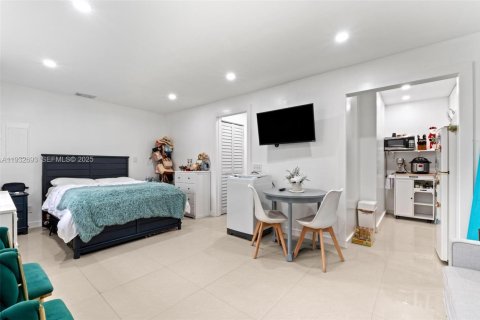 Villa ou maison à vendre à Miami, Floride: 3 chambres, 128.48 m2 № 1991285 - photo 30