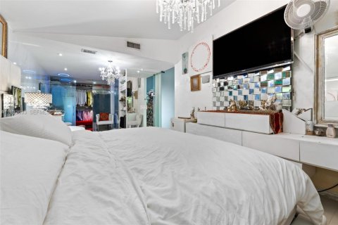 Villa ou maison à vendre à Miami, Floride: 3 chambres, 128.48 m2 № 1991285 - photo 17