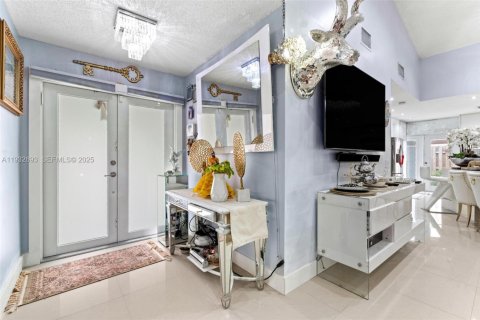 Villa ou maison à vendre à Miami, Floride: 3 chambres, 128.48 m2 № 1991285 - photo 5