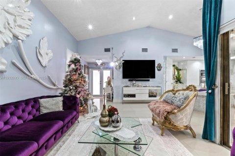 Villa ou maison à vendre à Miami, Floride: 3 chambres, 128.48 m2 № 1991285 - photo 8