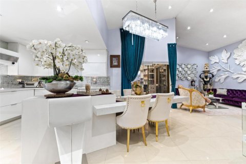 Villa ou maison à vendre à Miami, Floride: 3 chambres, 128.48 m2 № 1991285 - photo 10