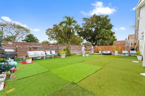 Villa ou maison à vendre à Miami, Floride: 3 chambres, 128.48 m2 № 1991285 - photo 27