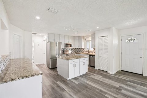 Casa en venta en Apollo Beach, Florida, 3 dormitorios, 151.71 m2 № 1836929 - foto 8