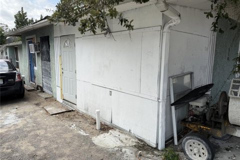 Casa en venta en Avon Park, Florida, 4 dormitorios, 154.03 m2 № 2217931 - foto 3