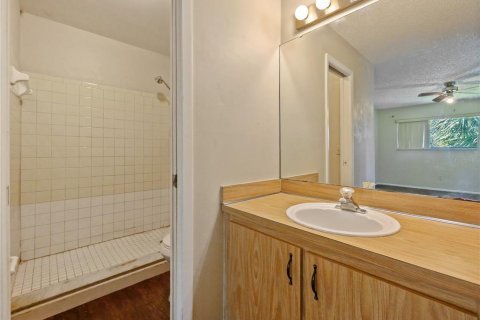 Condo in Orlando, Florida, 2 bedrooms  № 1848084 - photo 17