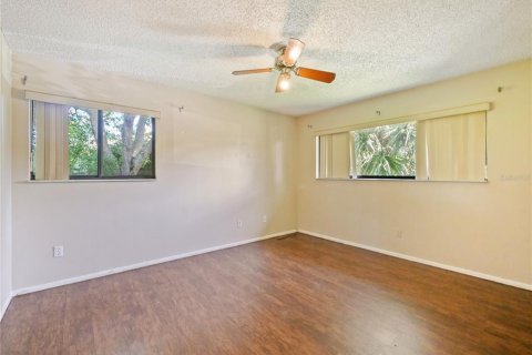 Condo in Orlando, Florida, 2 bedrooms  № 1848084 - photo 13