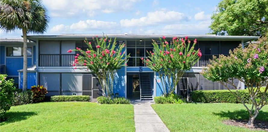 Condo in Orlando, Florida, 2 bedrooms № 1848084