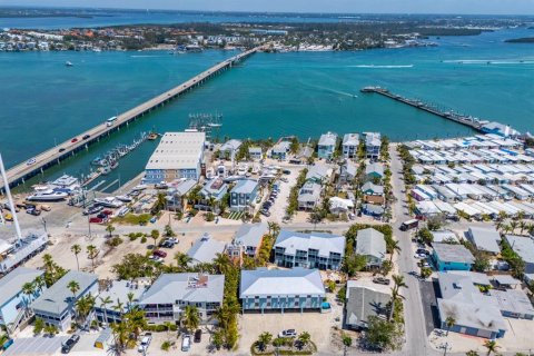 Condo in Bradenton Beach, Florida, 1 bedroom  № 1615220 - photo 20