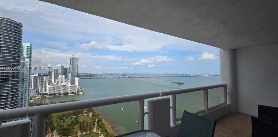 Condo à Miami, Floride, 1 chambre  № 2182689