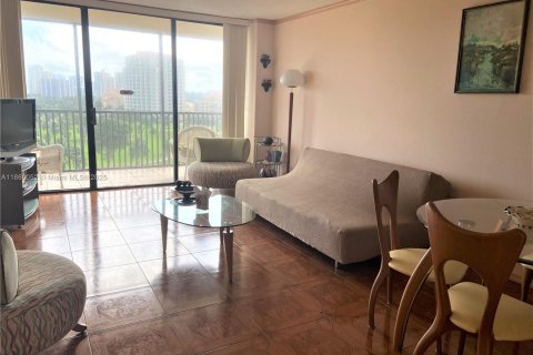 Condominio en venta en Aventura, Florida, 1 dormitorio, 84.82 m2 № 1886544 - foto 6