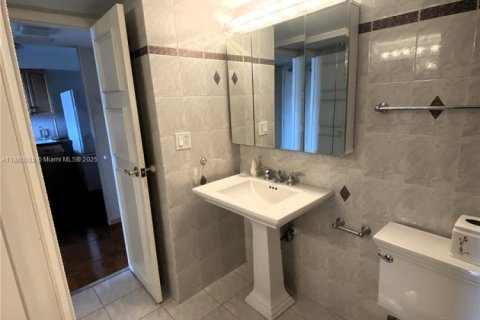 Condominio en venta en Aventura, Florida, 1 dormitorio, 84.82 m2 № 1886544 - foto 13