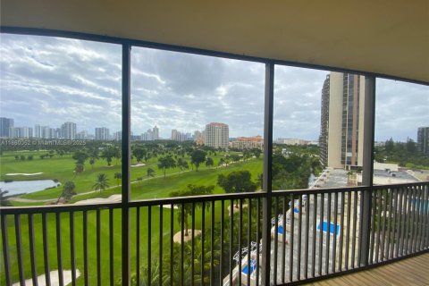 Condominio en venta en Aventura, Florida, 1 dormitorio, 84.82 m2 № 1886544 - foto 16