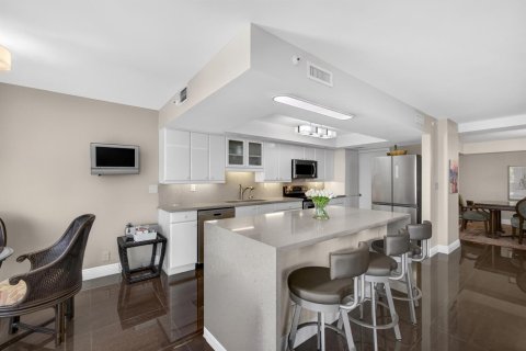 Condo in Palm Beach, Florida, 3 bedrooms  № 2146087 - photo 28